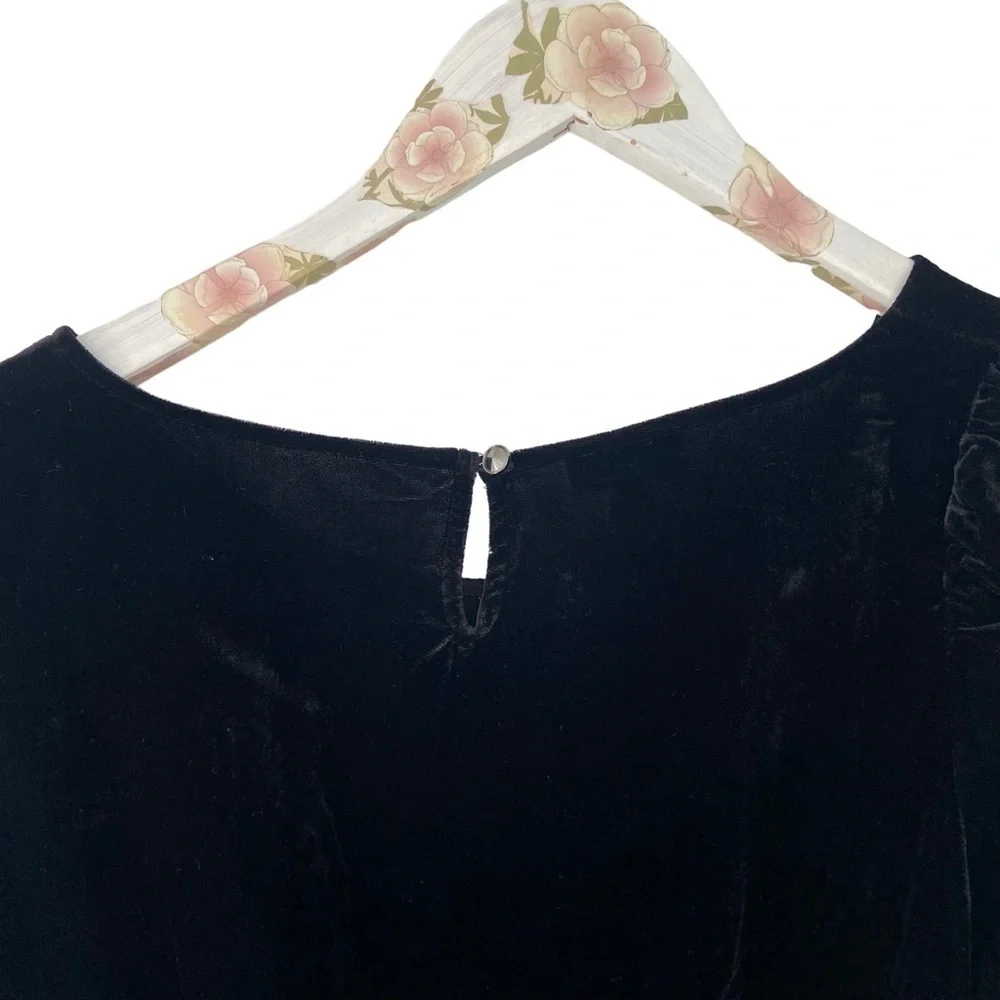 Talbots Women's Black Velour Blouse Top Ruched Short Sleeves Button Back PM NWT - Picture 5 of 14